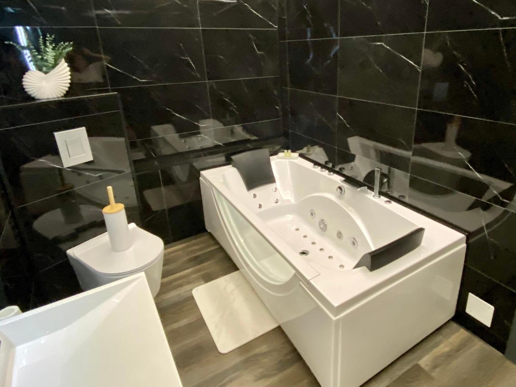 Bed and Breakfast Domaine Valenquercy Cazillac Экстерьер фото